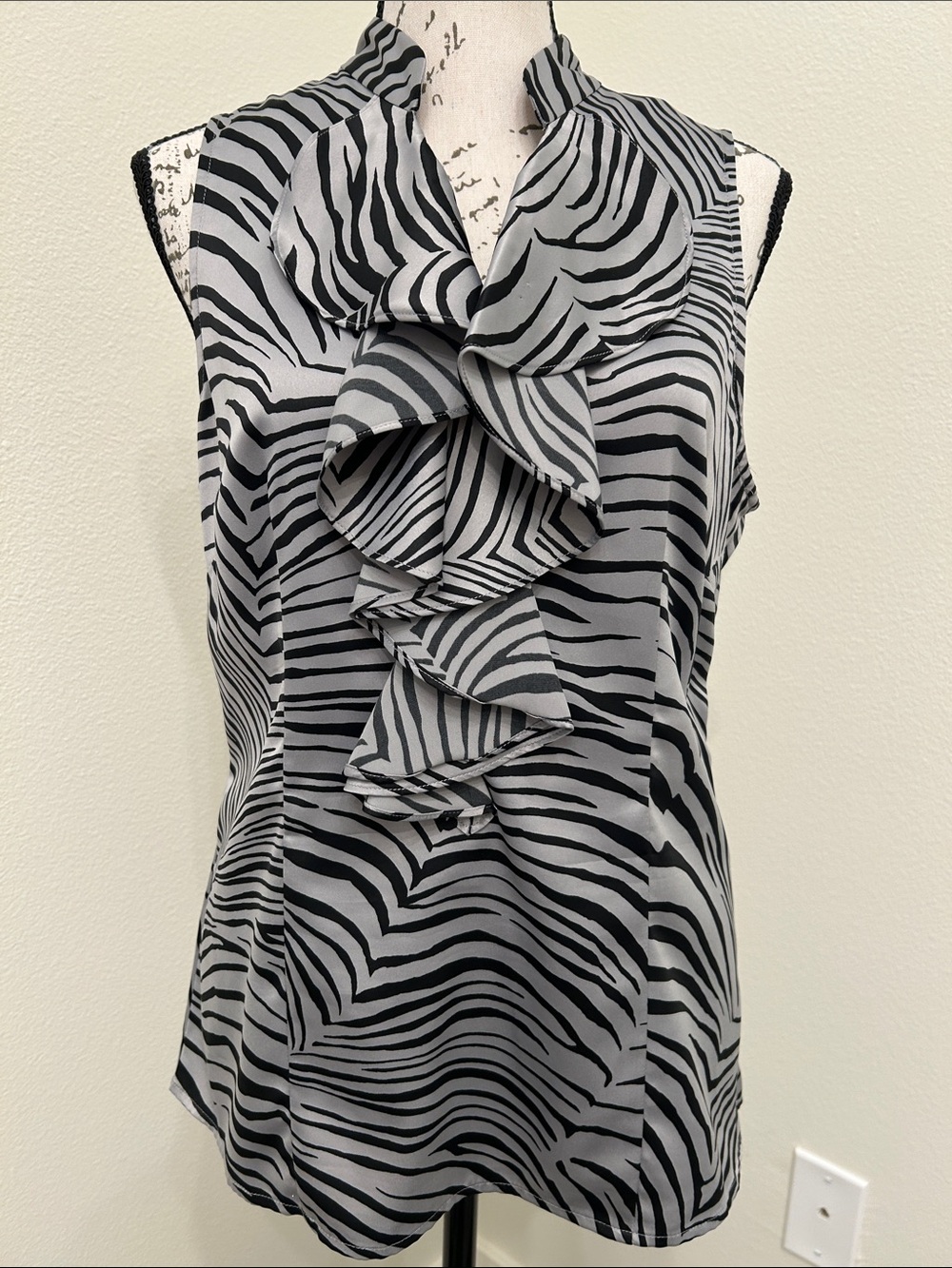 Ann Taylor Sleeveless Ruffle Zebra-Print Blouse in Black & Gray